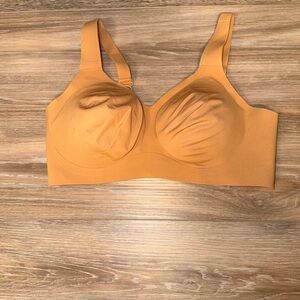 Evelyn & Bobby The Beyond Bra